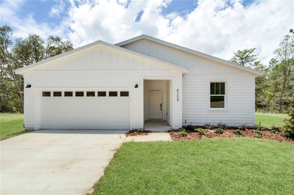 Photo of 8258 SW 136th Terrace, Dunnellon, FL 34432 (MLS # O6308780)