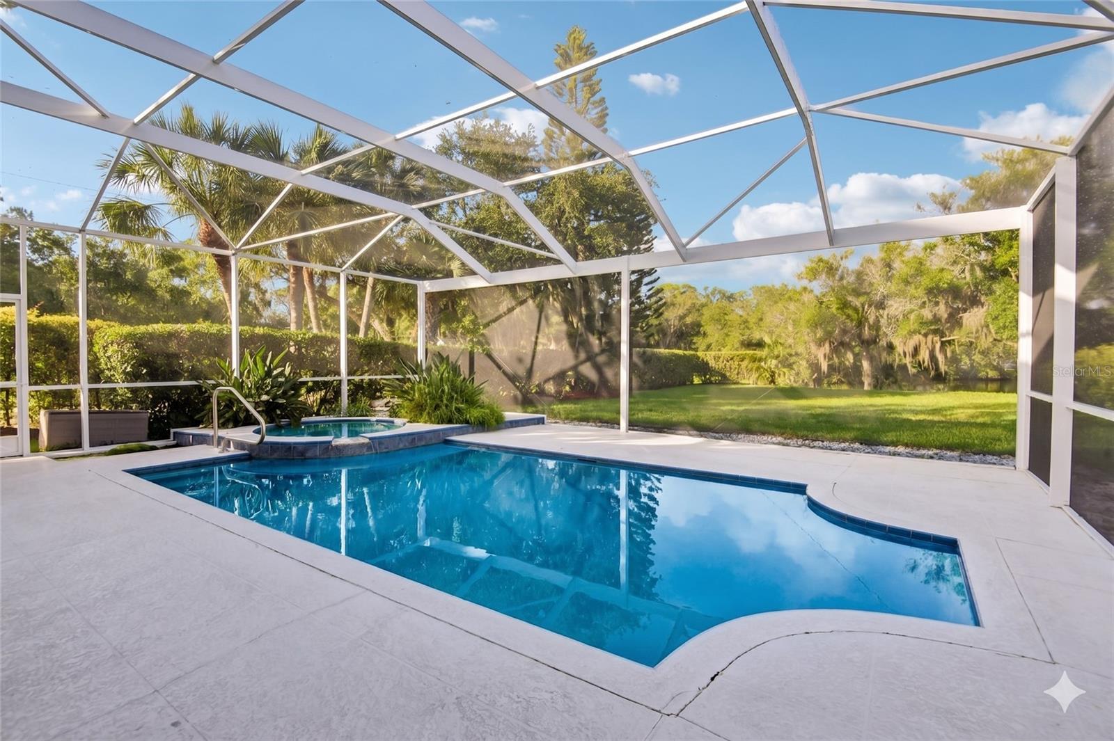 586 KINGSMILL COURT