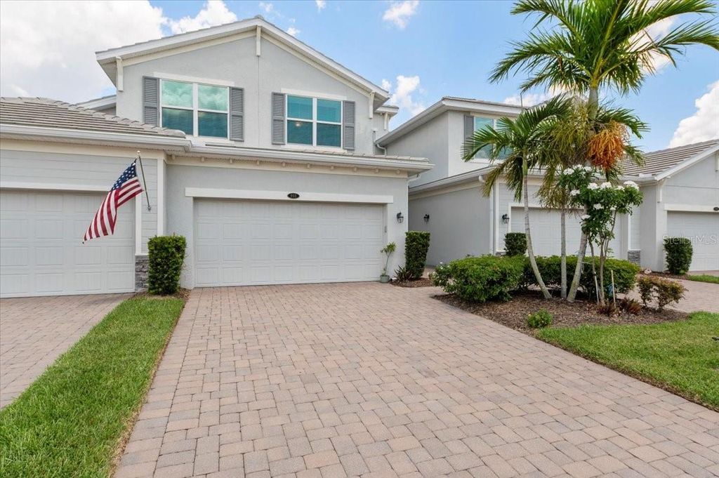 Photo of 935 Tidewater Shores Loop #721, Bradenton, FL 34208 (MLS # N6139478)