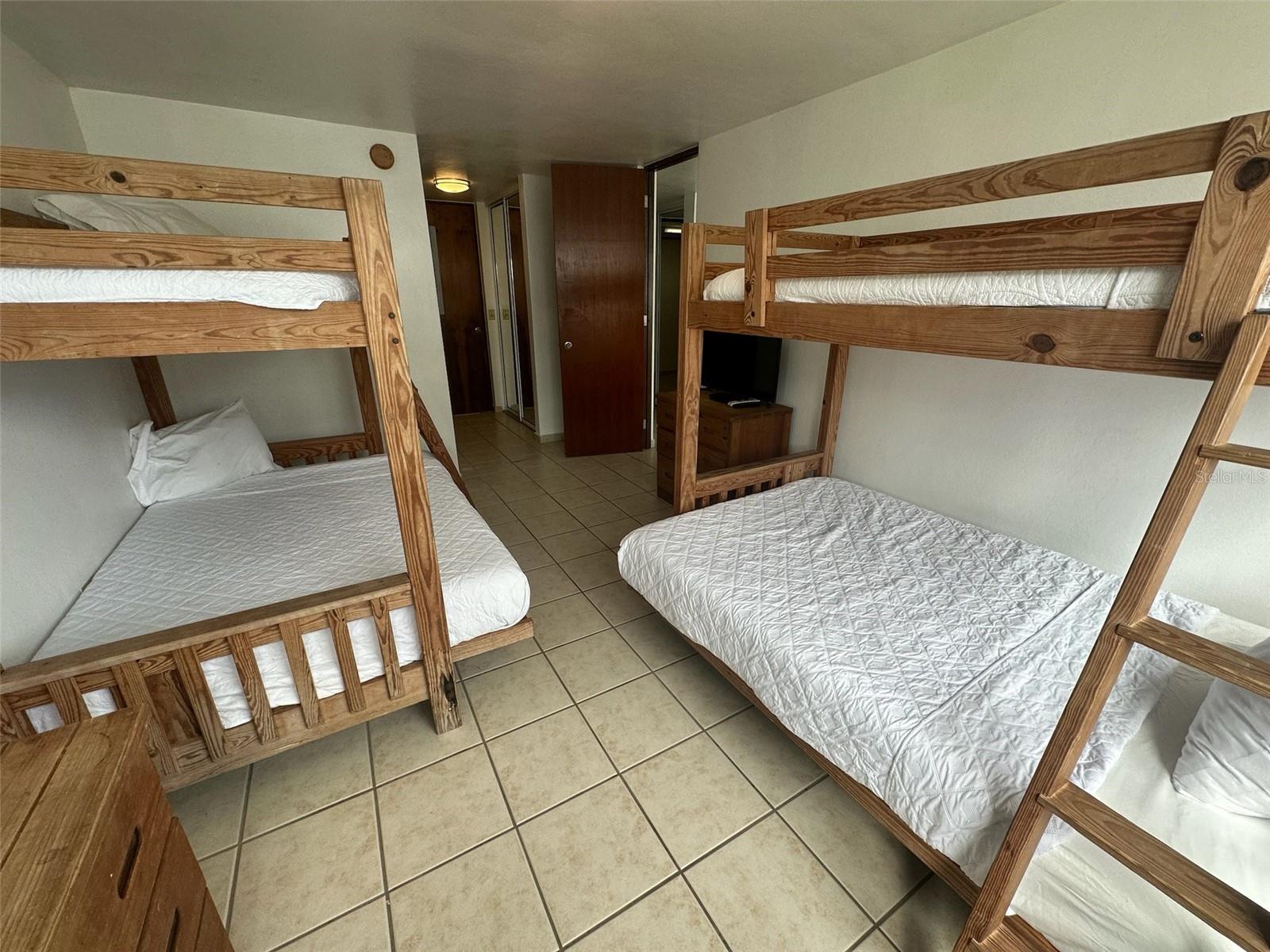 COSTAMAR BEACH VILLAGE WEST - Residential