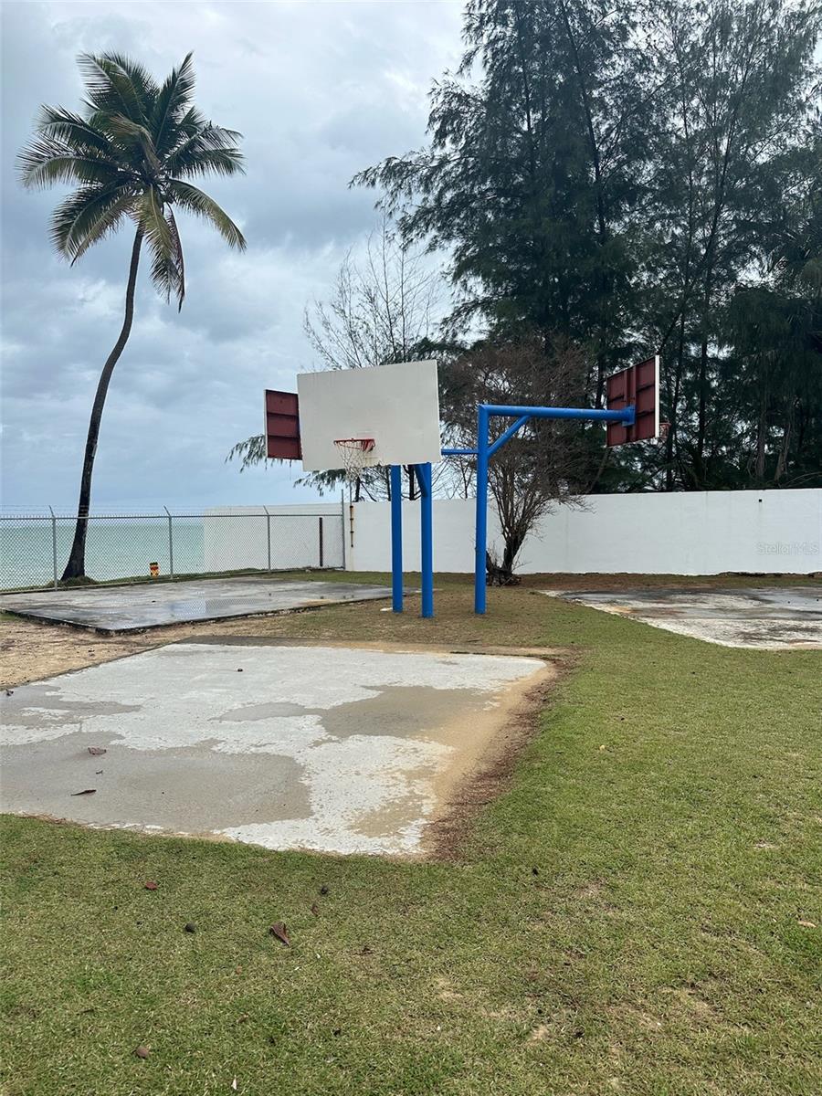 COSTAMAR BEACH VILLAGE WEST - Residential