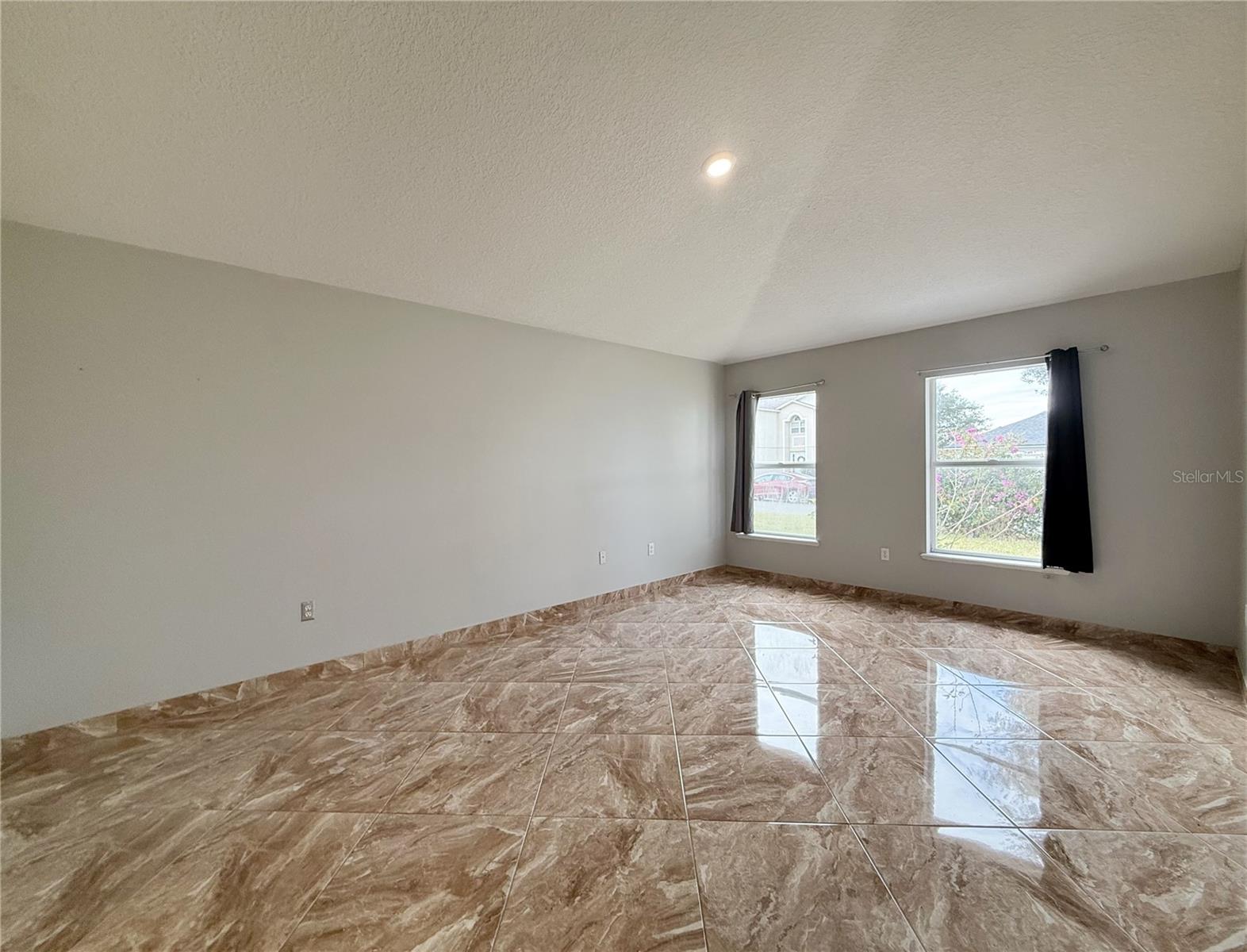 HOLLY HILL ESTATES - Residential