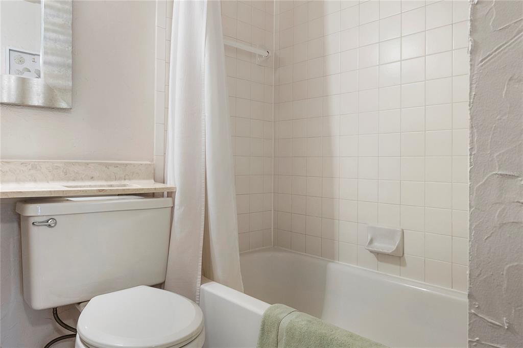VILLAGE BROOKE SEC 3 - Residential Lease