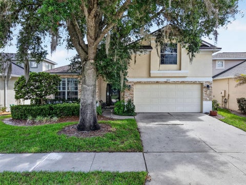 Photo of 8051 Saint James Way, Mount Dora, FL 32757 (MLS # G5113360)