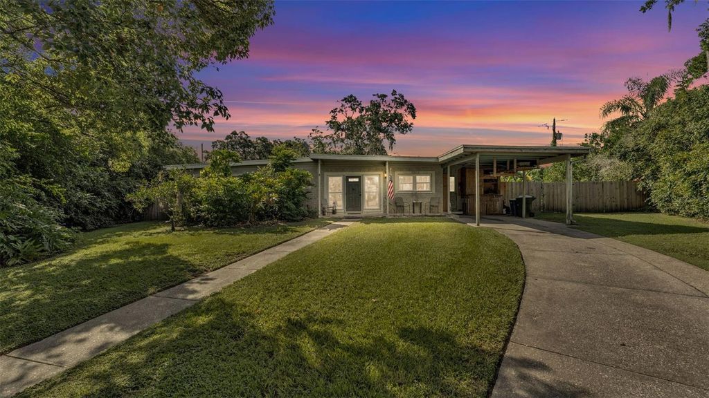 Photo of 1280 E Orange Blossom Circle, Bartow, FL 33830 (MLS # P4935560)