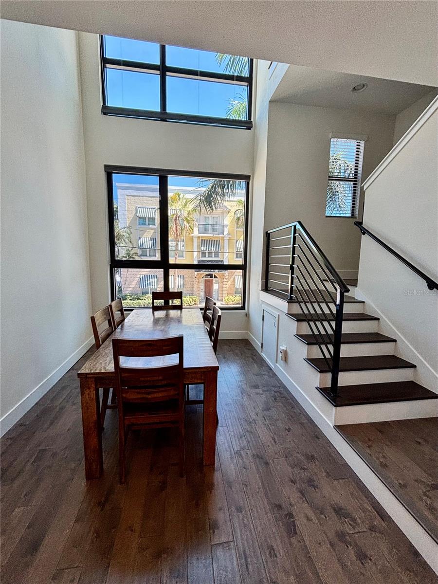 ARLINGTON & 8TH TWNHMS - Residential