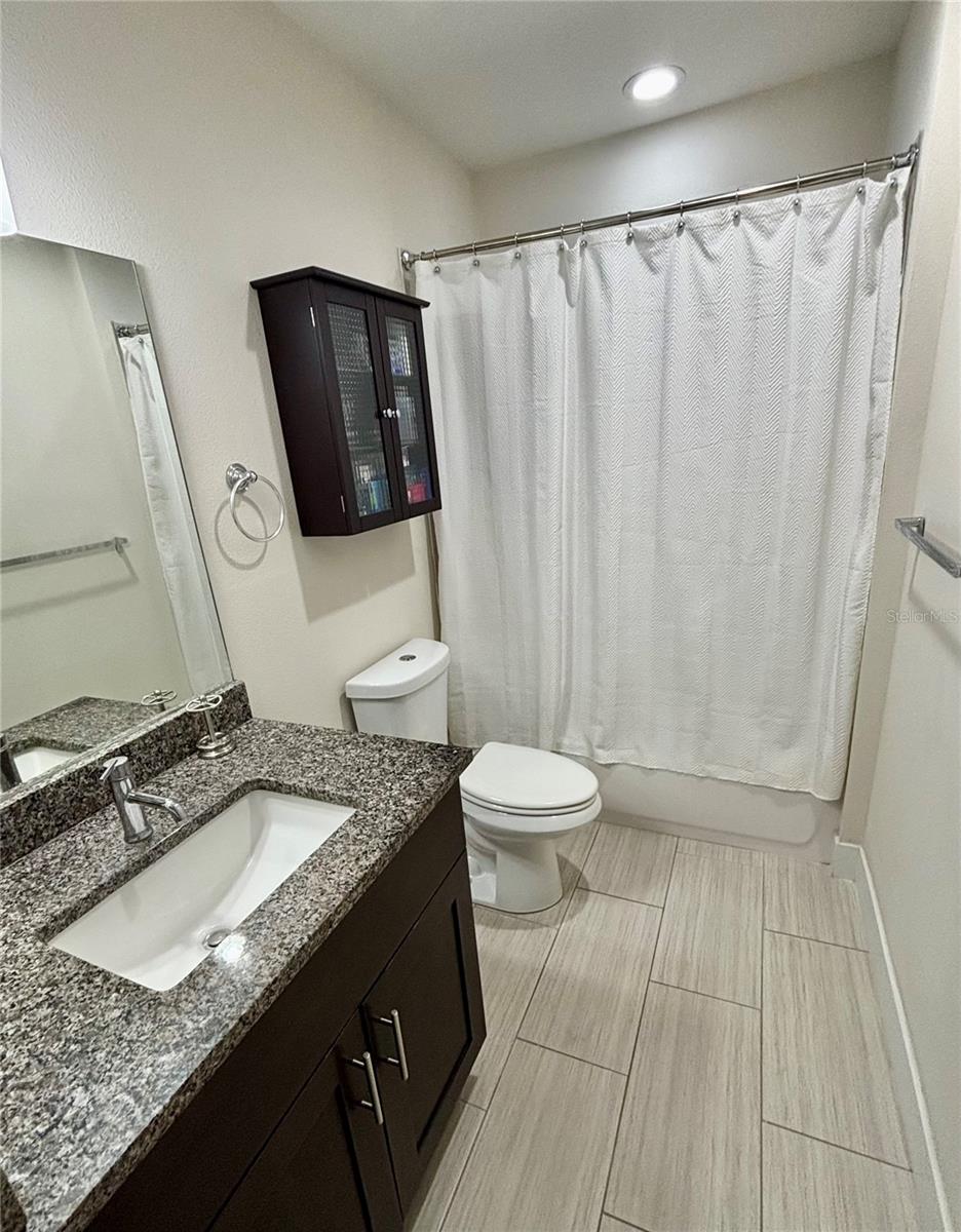 ARLINGTON & 8TH TWNHMS - Residential