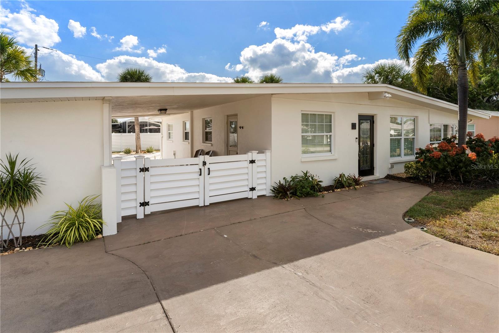 VENICE ISLAND PROPER! AVAILABLE NOW and for 2025 SEASON. This is an amazing spot on Venice Island that is the perfect size for a seasonal get away. Mid century modern style cottage with 2 bedrooms and 1.5 bath. Light and bright open concept with windows and some plantation shutters for added privacy. Brand new all wood kitchen cabinets quartz counter tops and tile accent the cooktop area plus new light fixtures and high end Fulgar Milano appliances.(cafe series) The Breakfast bar area overlooks the living room. The freshly painted interior features tongue and groove ceilings and faux beams to make a fantastic cottage appeal. Beautiful wood floors pave the way through all of the main living space. This is truly a home fit for entertaining inside and out. Covered carport with a separate large laundry room. Venice Island is a beach community with charming old Florida style. There are various boutique stores and cafes. Miles of award winning bike trails and within a short distance to the home is the Venetian waterway bike trail. The island offers a relaxed, laid back island vibe. Yet, still offers all of the benefits of the arts, culture and entertainment of downtown. The island boasts a jetty and pier which are known for their great fishing. Don’t forget the world renowned shark tooth hunting on our sandy beach shores. The Island also contains a public golf course. Own a plane? The Venice Airport is a mere half mile away making it so convenient for those quick weekend getaways. Welcome to your beach retreat! This great seasonal rental is being offered at 3500/month for Sep, Oct, Nov, Dec, and May. 5500/month is for the the January-April 2025 season. Book this now, it will not last!