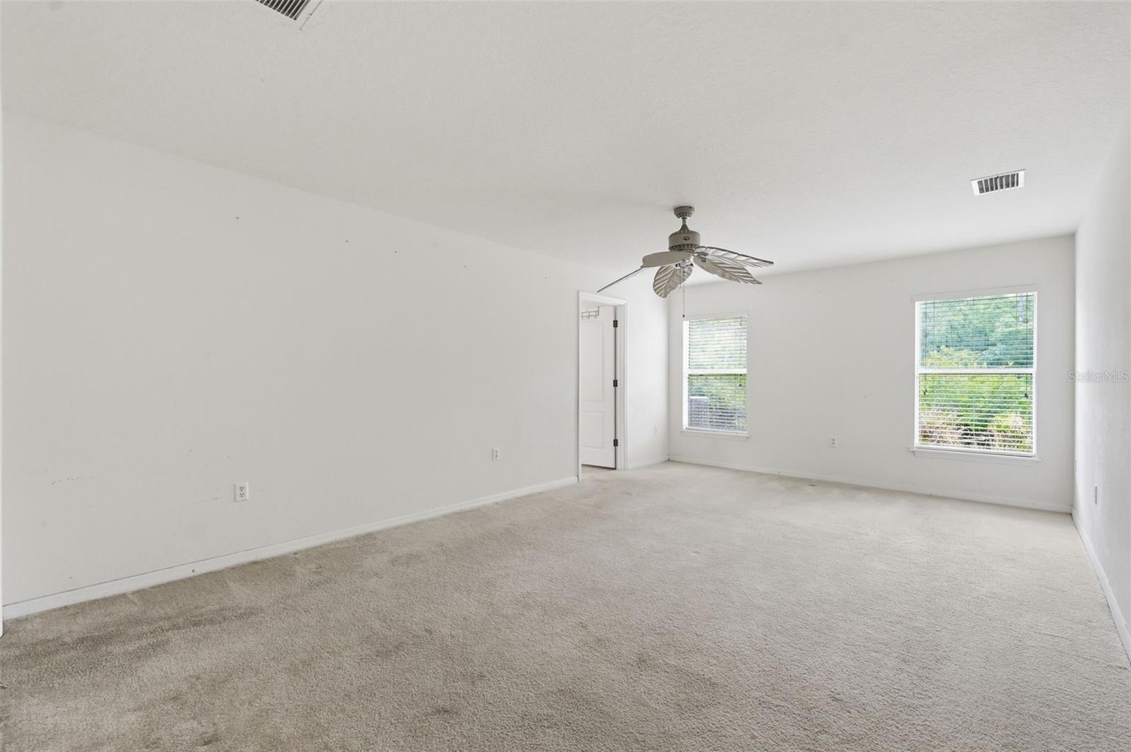 COLONY LAKES - Residential