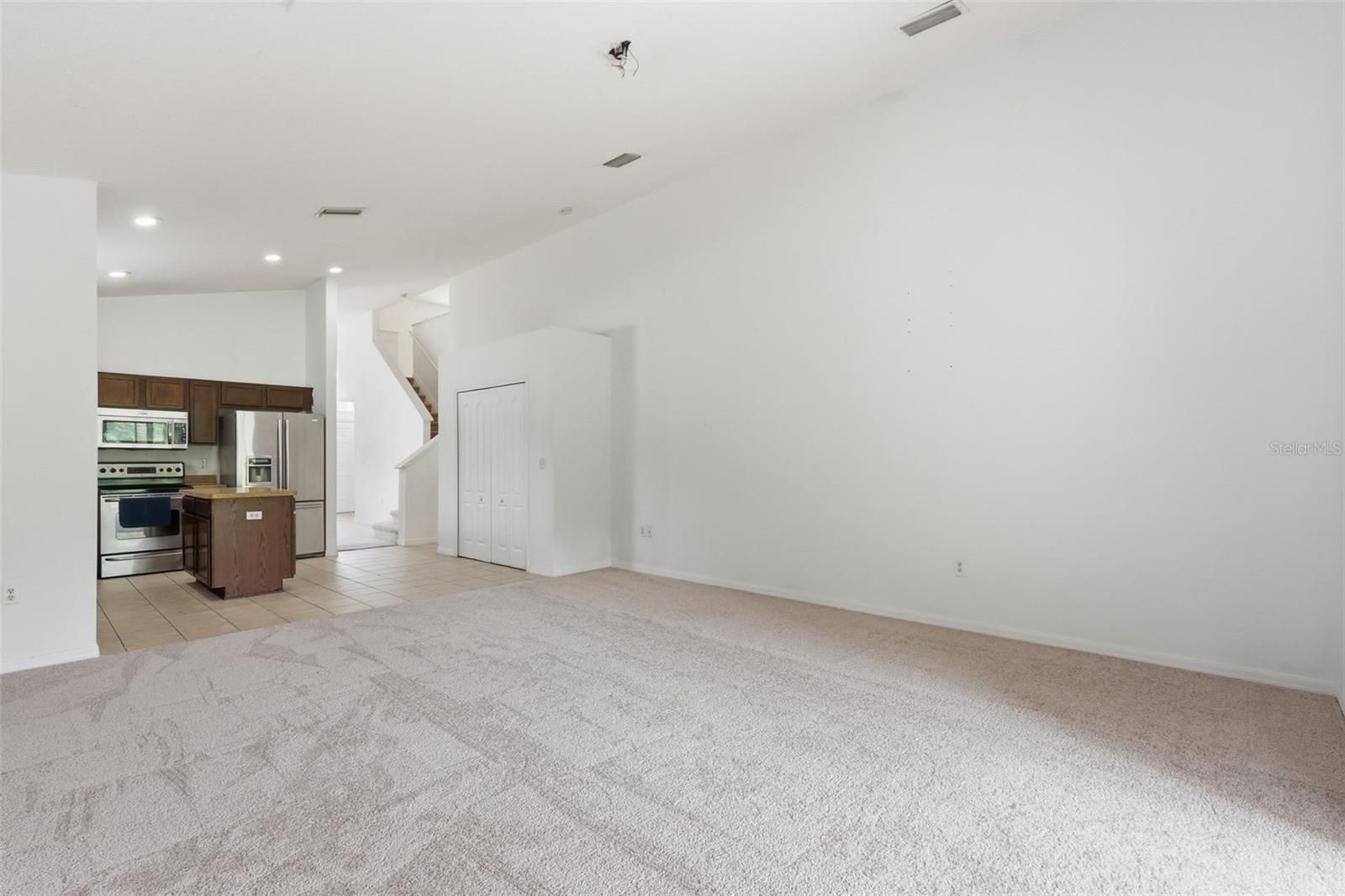 COLONY LAKES - Residential