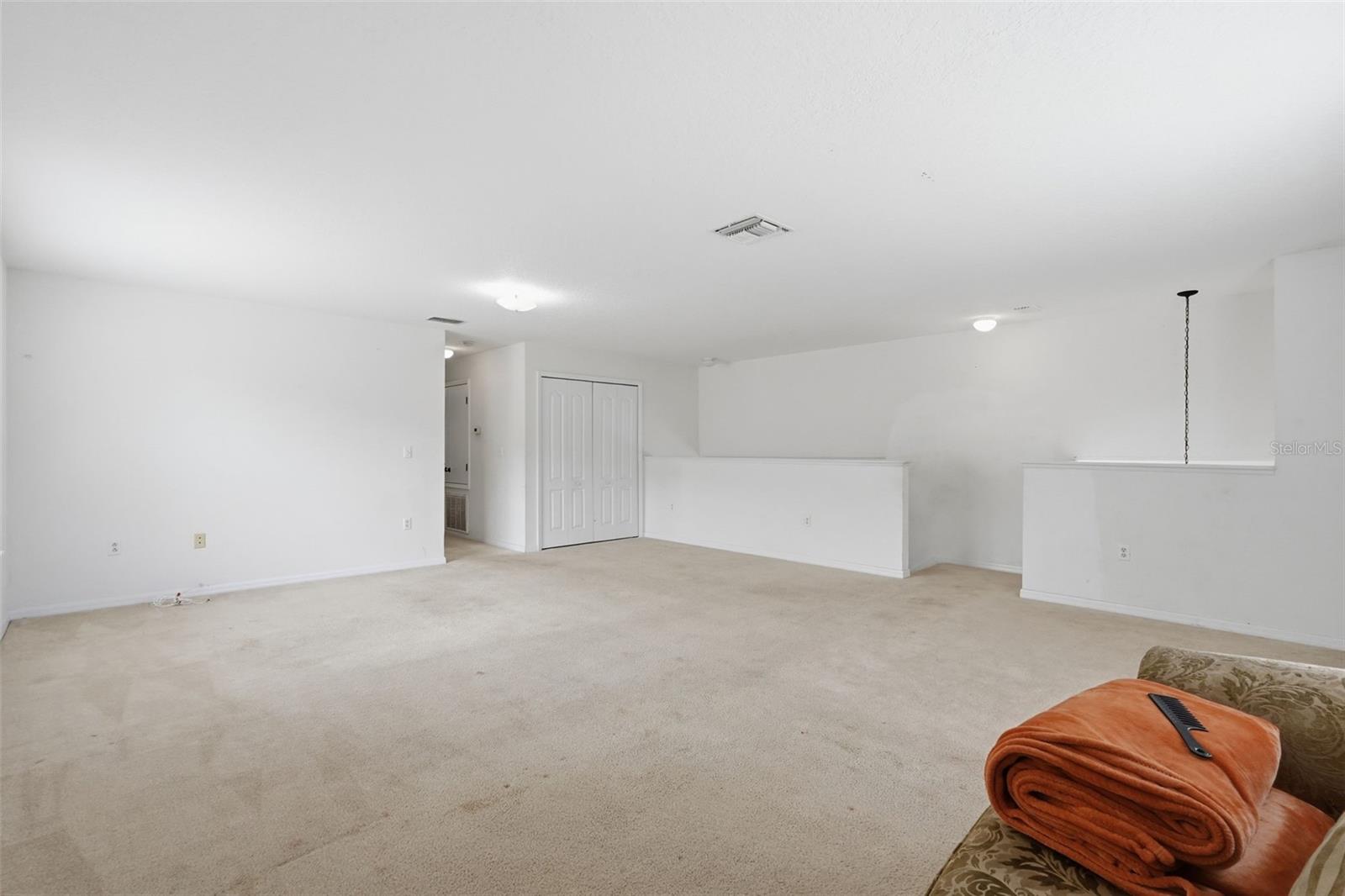 COLONY LAKES - Residential