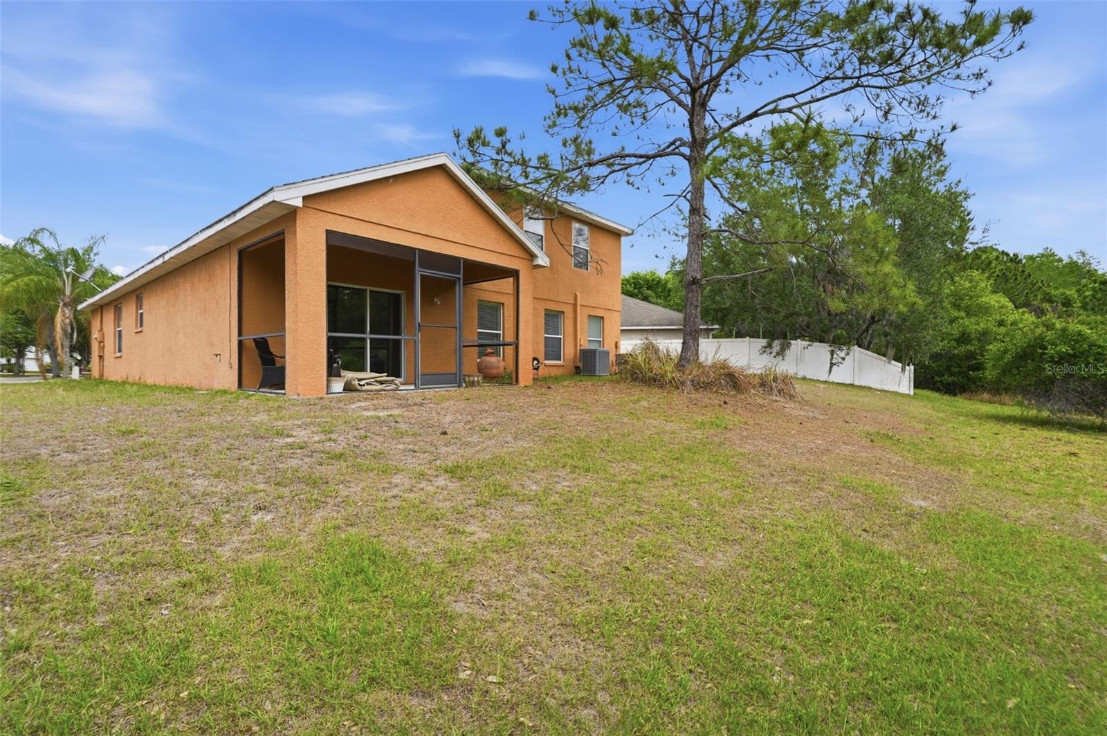 COLONY LAKES - Residential