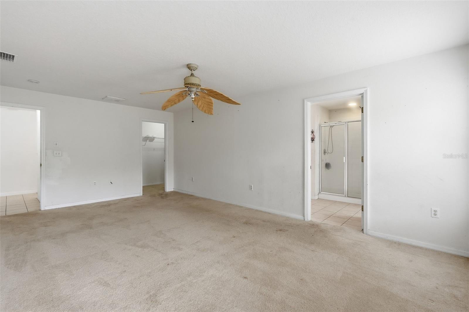 COLONY LAKES - Residential