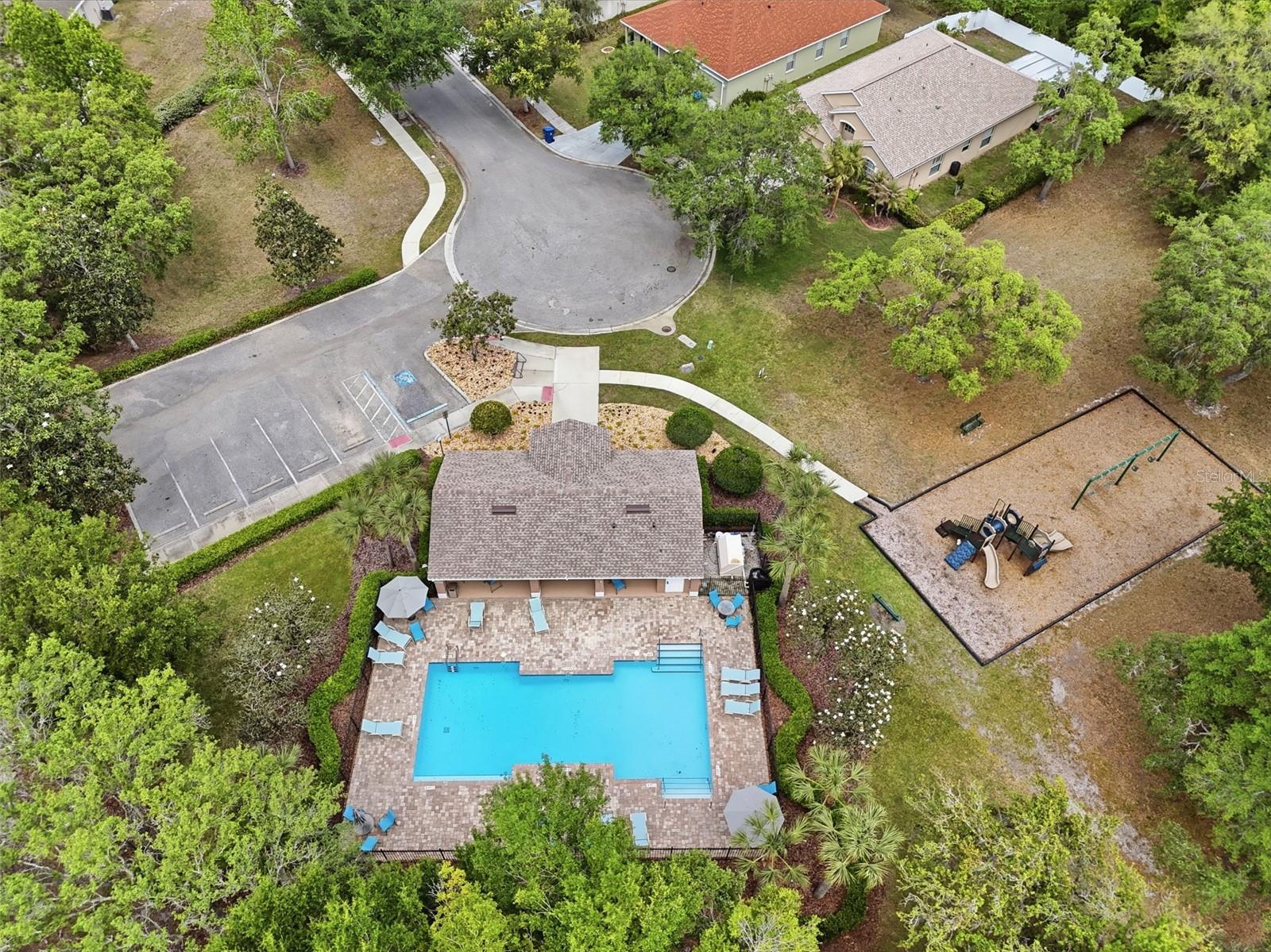 COLONY LAKES - Residential