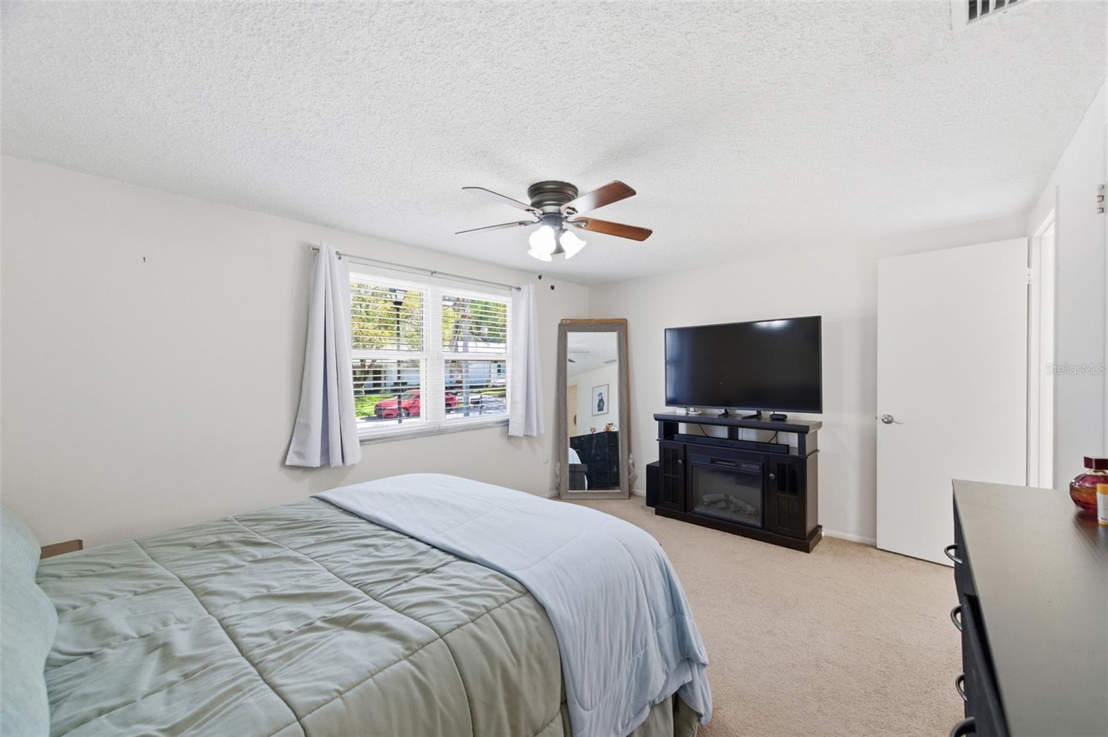 BEACON WOODS VILLAGE - Residential