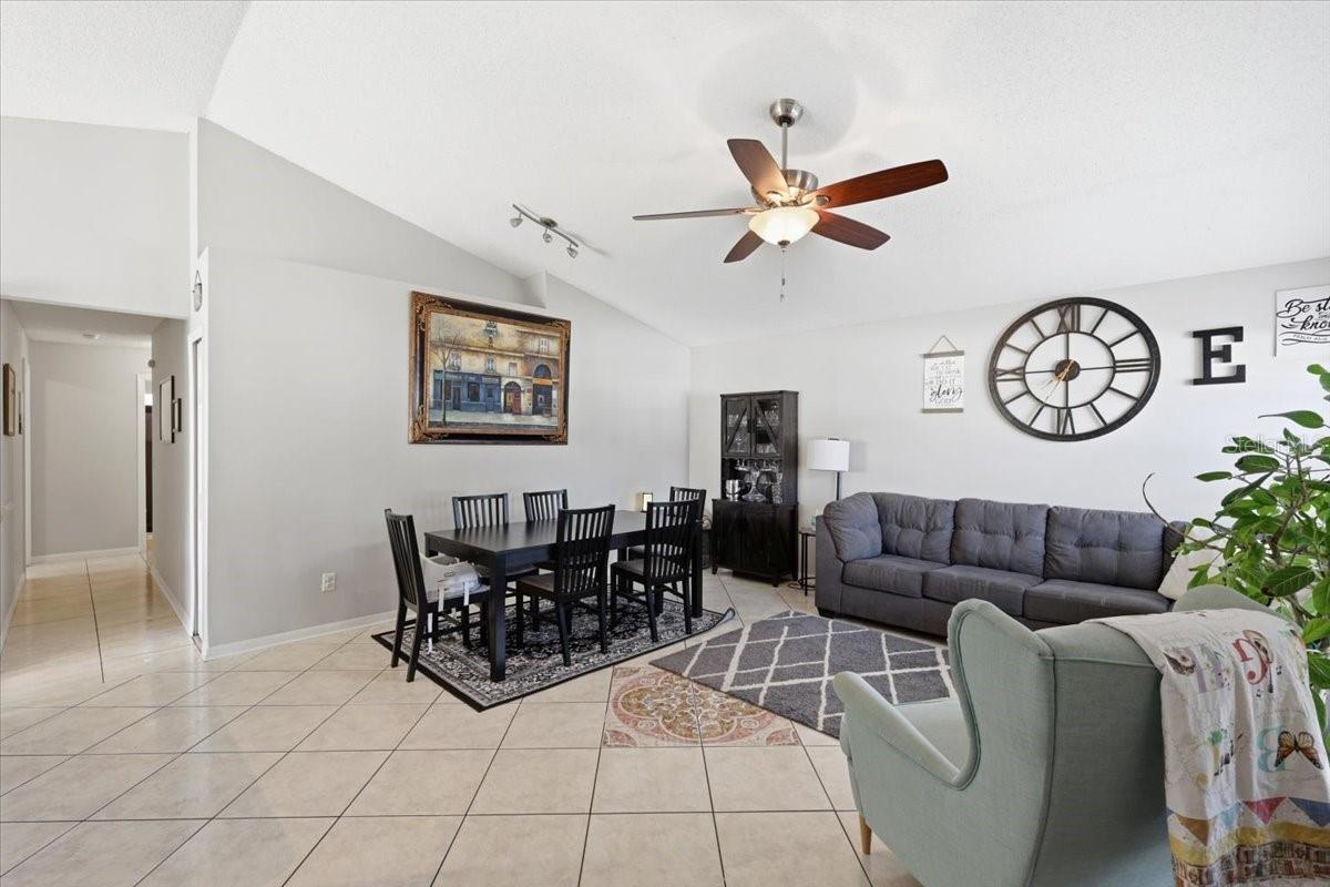 342 WINDFORD COURT