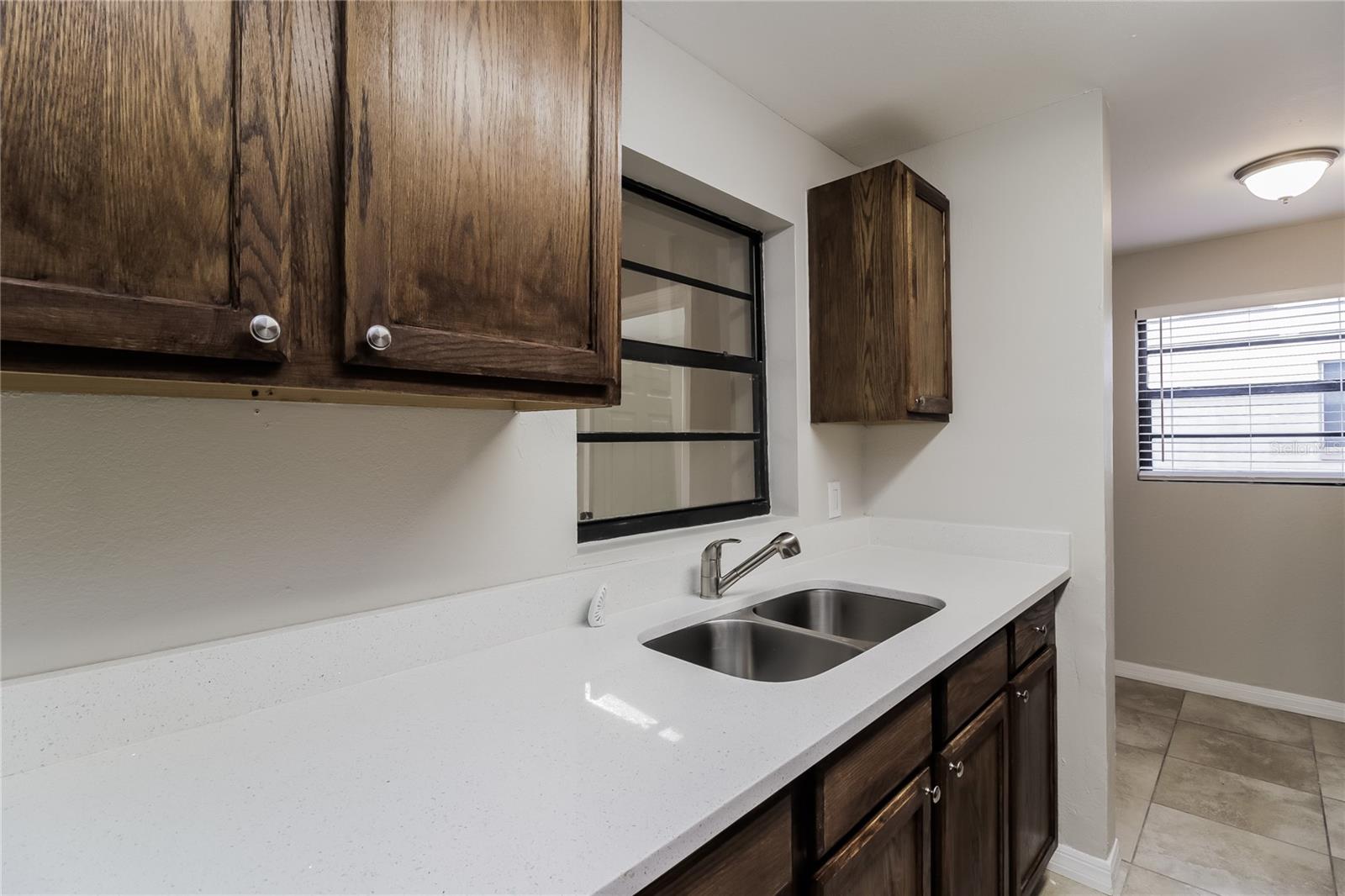 GRANADA SOUTH - Residential Lease