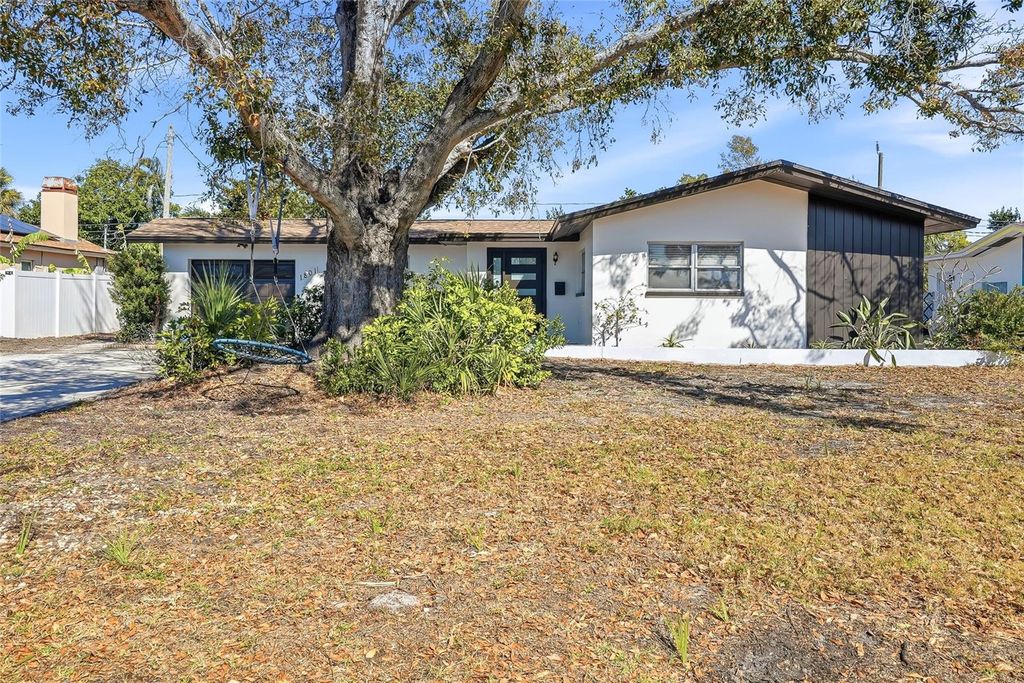 Photo of 1801 62nd Terrace S, St Petersburg, FL 33712 (MLS # TB8474950)