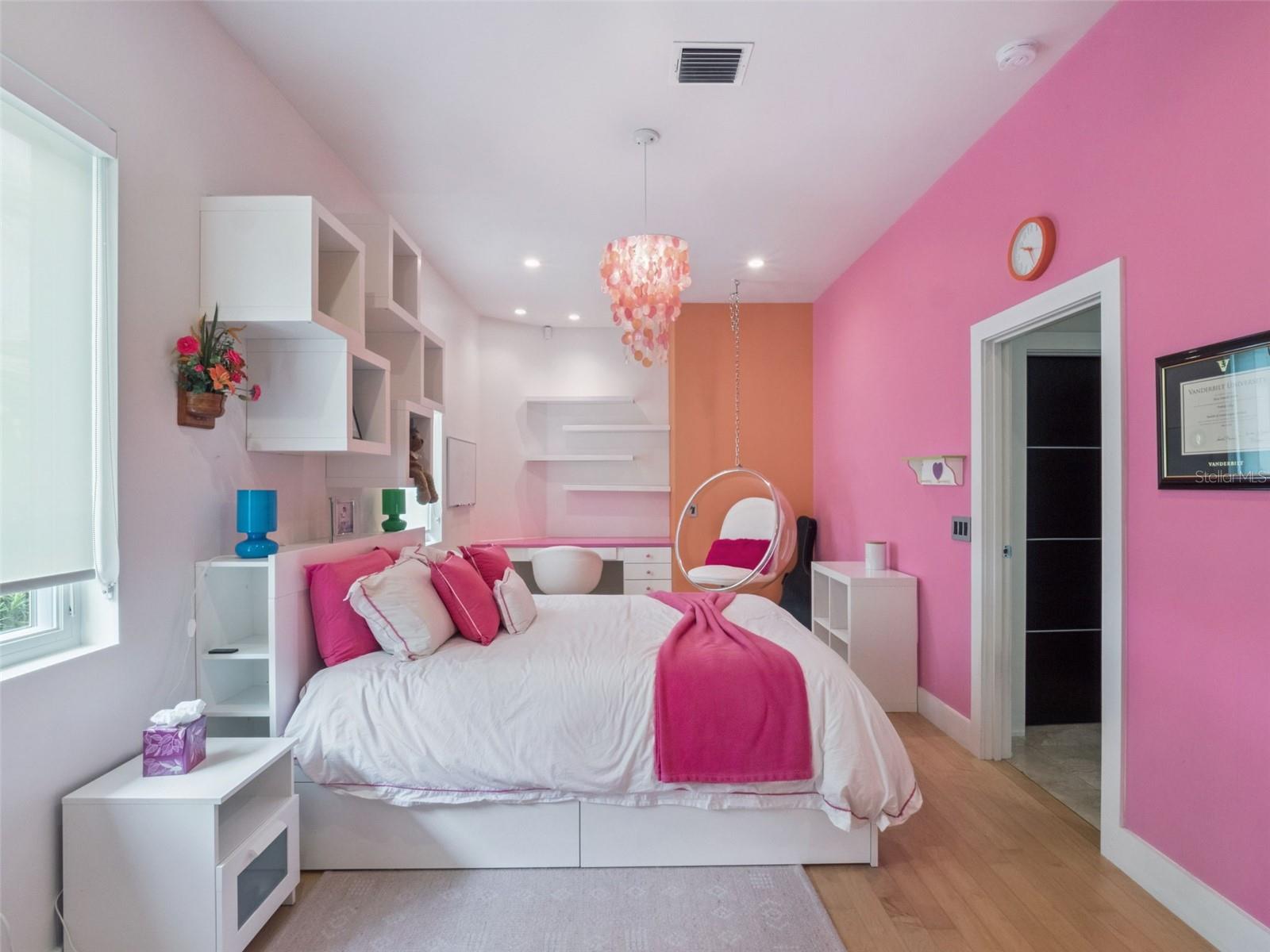 WINDERMERE DOWNS PH 03 - Residential