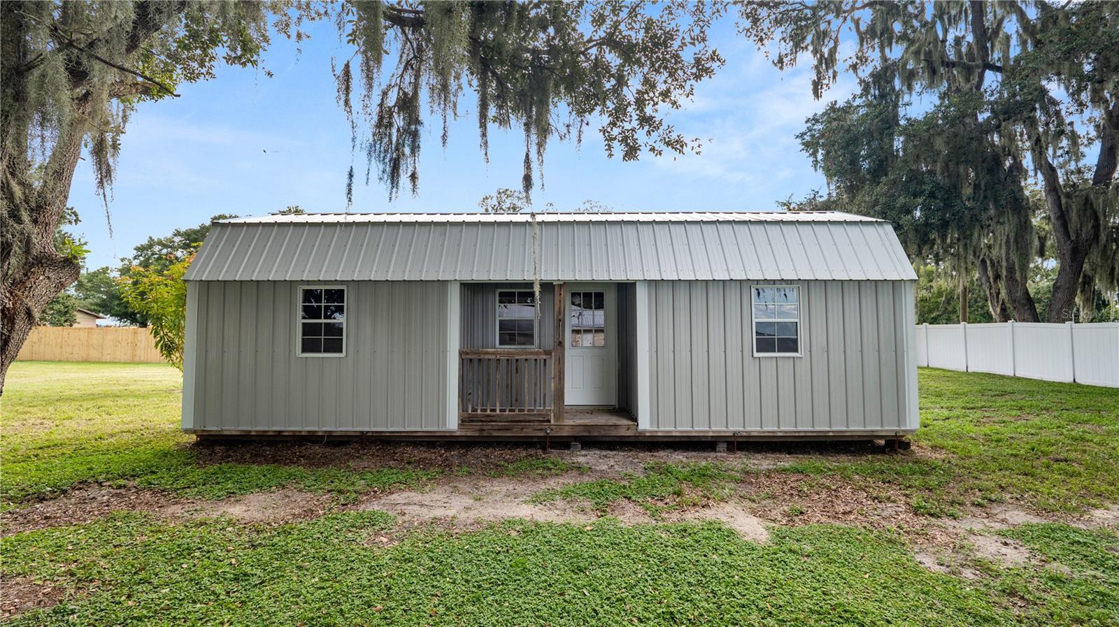 WEST LAKE WALES - Residential