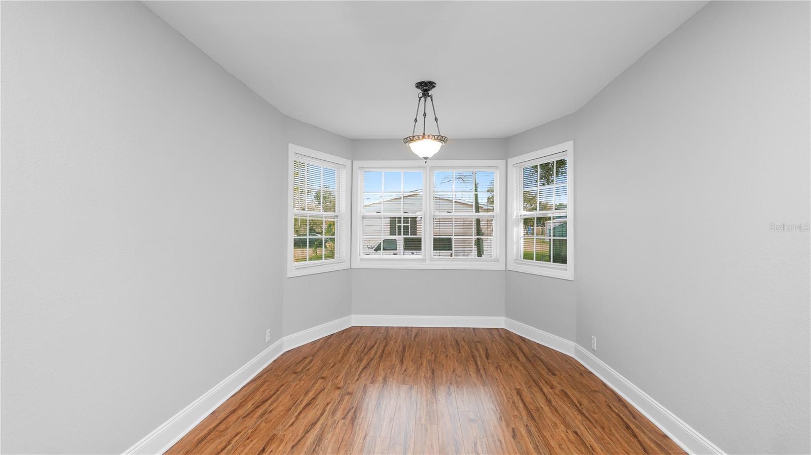 WEST LAKE WALES - Residential