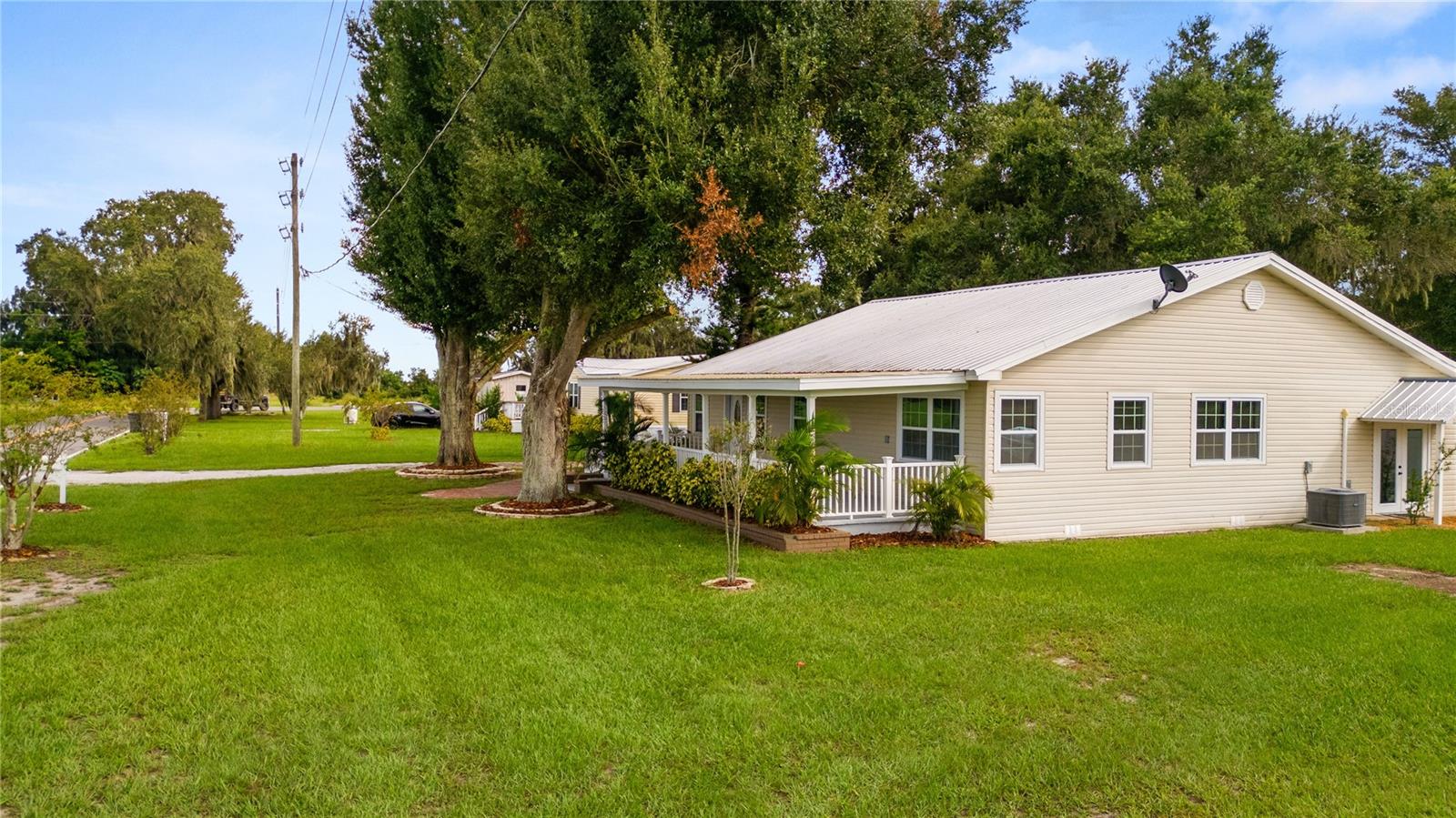 WEST LAKE WALES - Residential