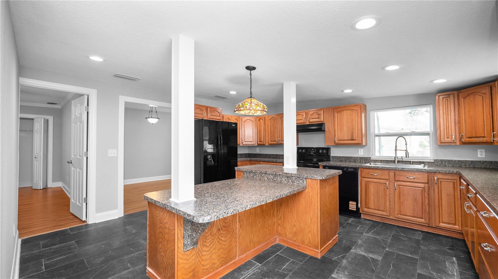 WEST LAKE WALES - Residential