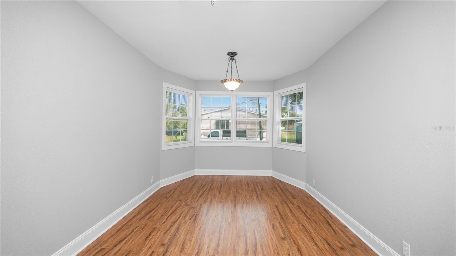 WEST LAKE WALES - Residential