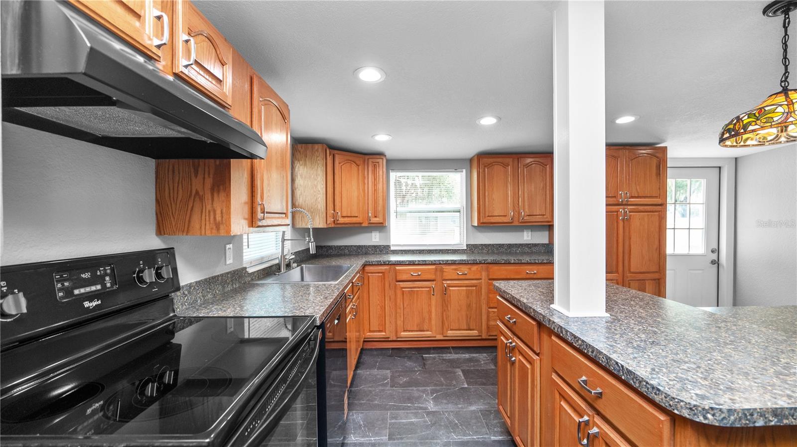 WEST LAKE WALES - Residential