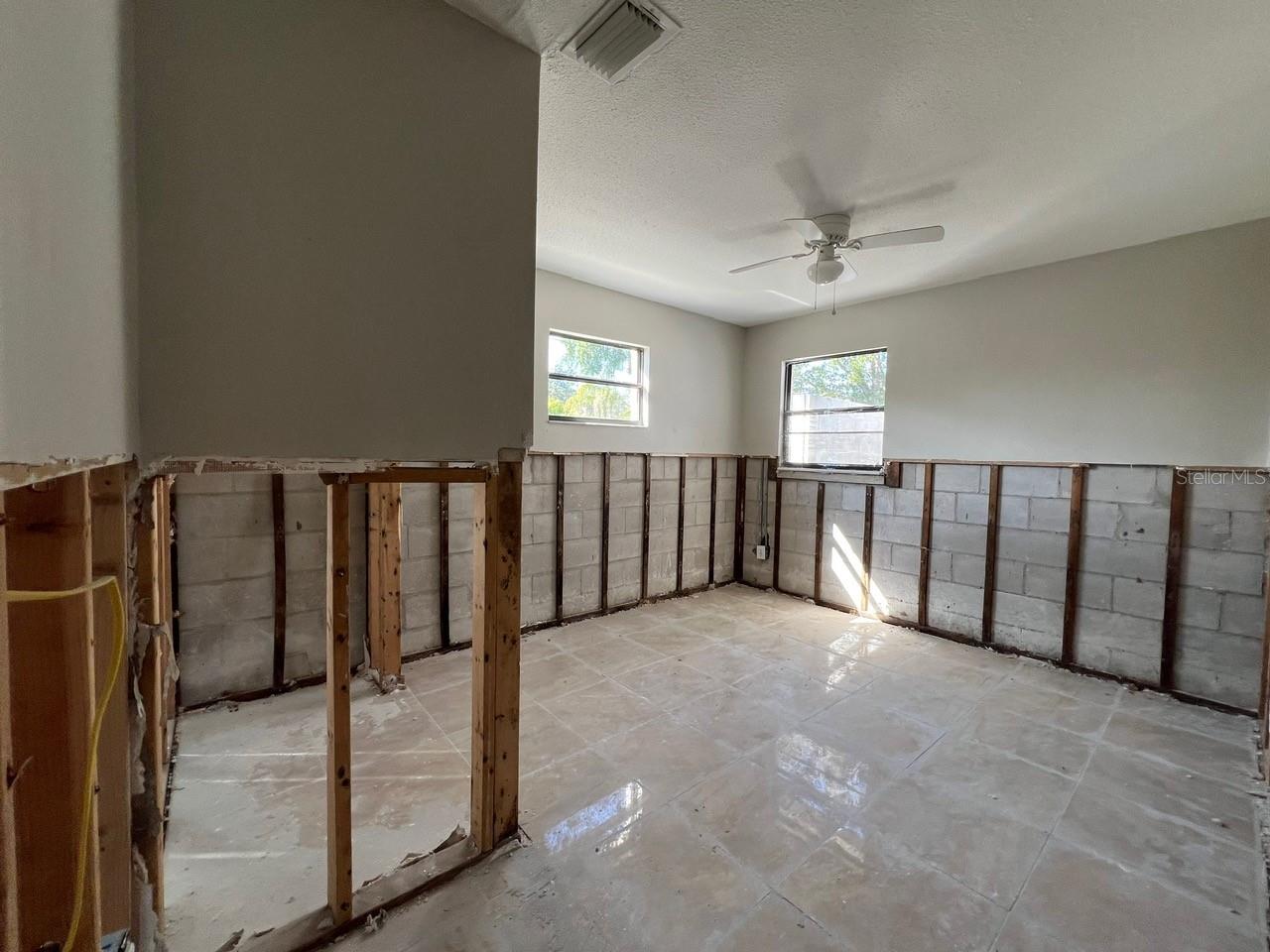 4118 CARSON STREET NE