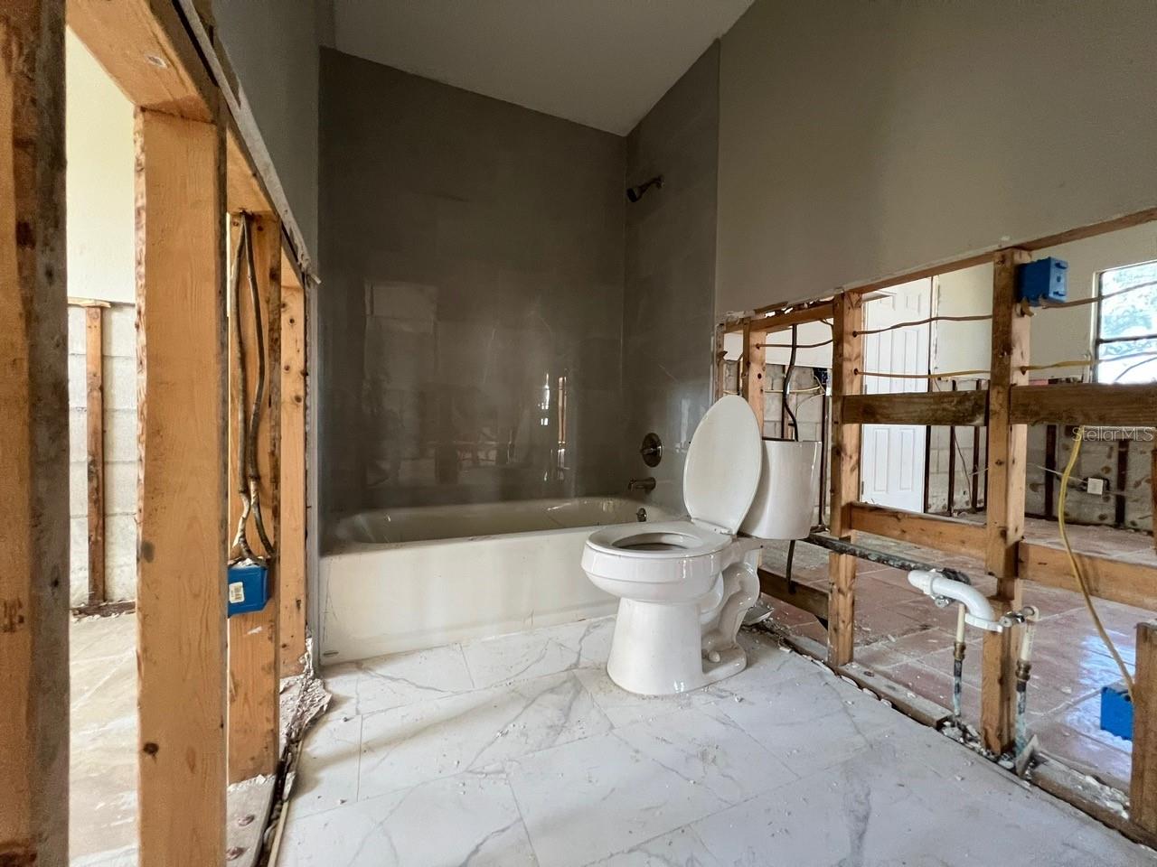 SHORE ACRES OVERLOOK SEC - Residential