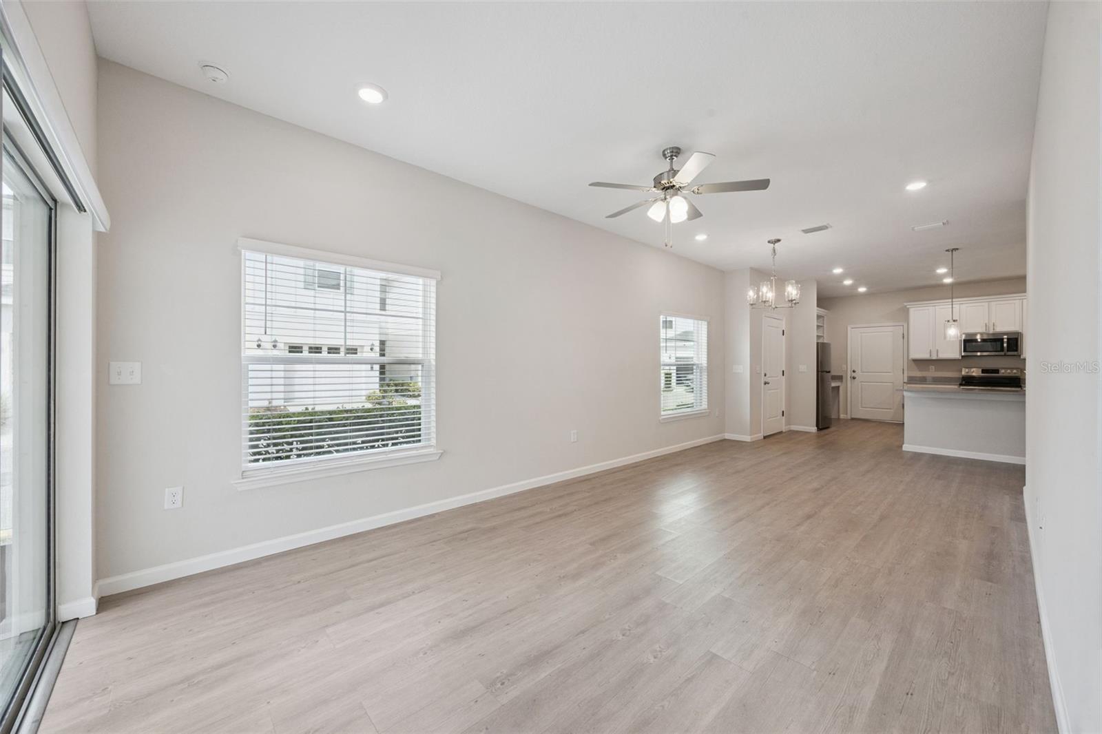 TOWNHOMES/LK FREDRICA CONDO - Residential