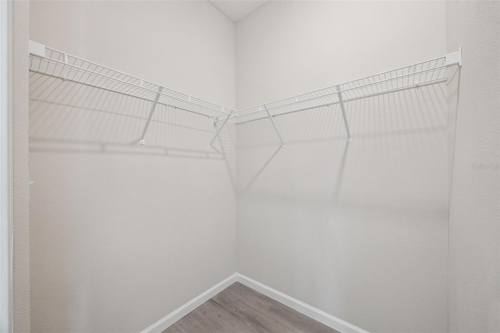 TOWNHOMES/LK FREDRICA CONDO - Residential