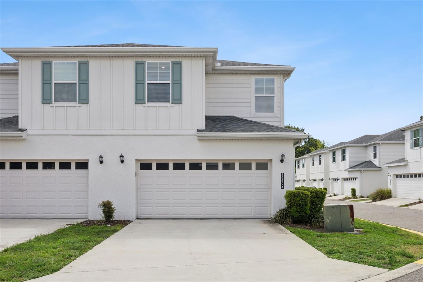 TOWNHOMES/LK FREDRICA CONDO - Residential