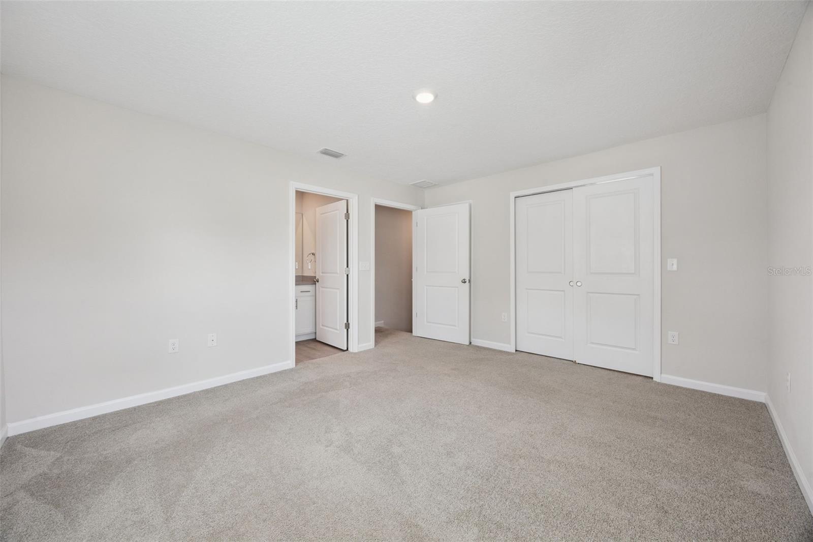 TOWNHOMES/LK FREDRICA CONDO - Residential