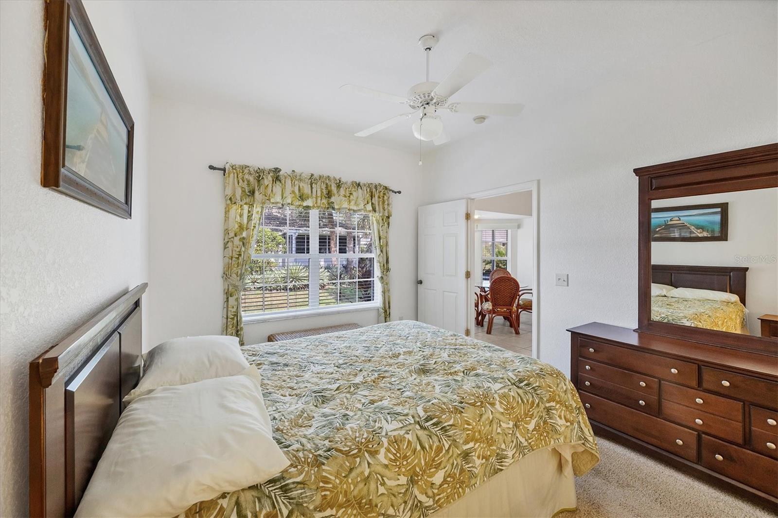 1516 RED OAK LANE