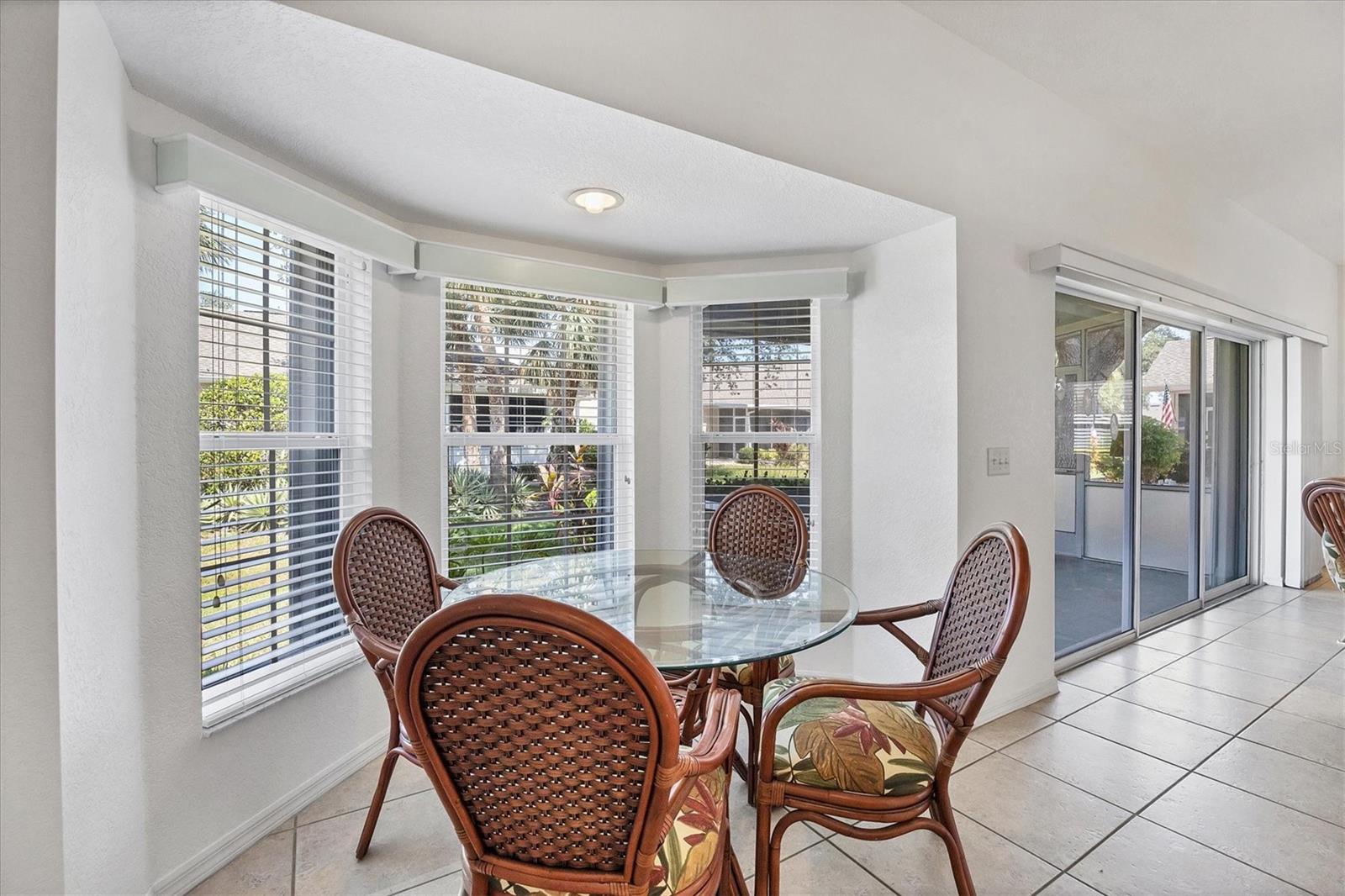 1516 RED OAK LANE