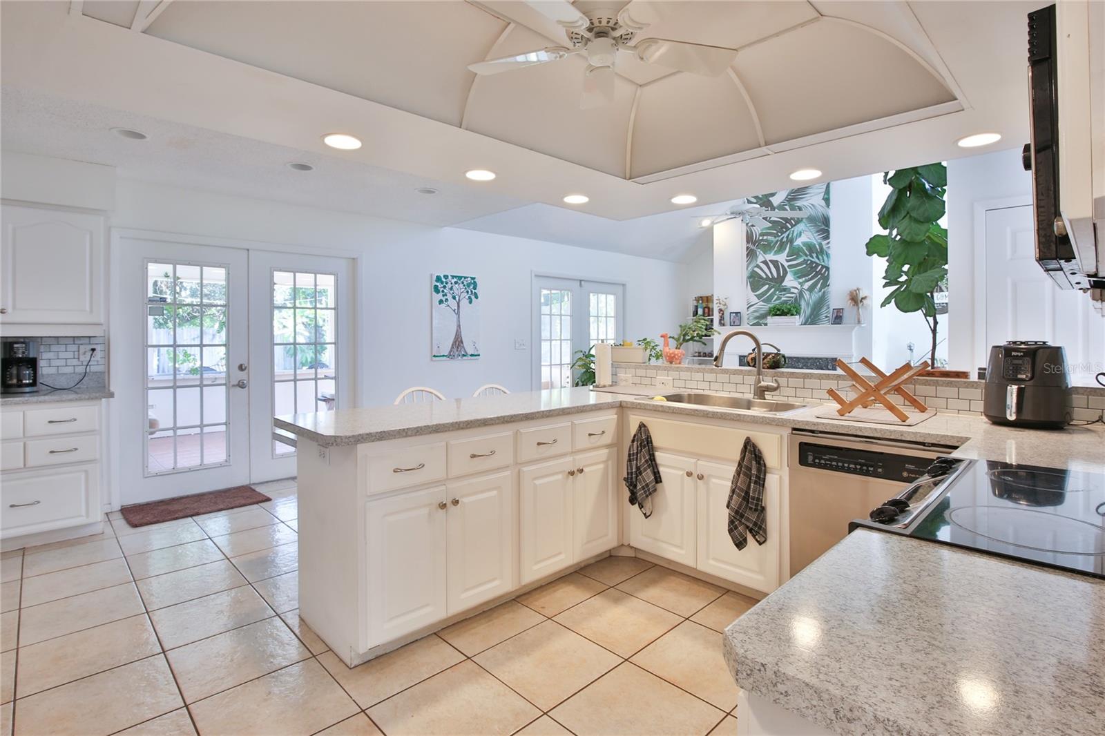 WHITFIELD ESTATES BLKS 55-63 - Residential