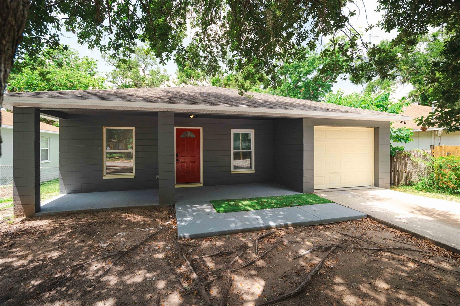 3632 E COMANCHE AVENUE