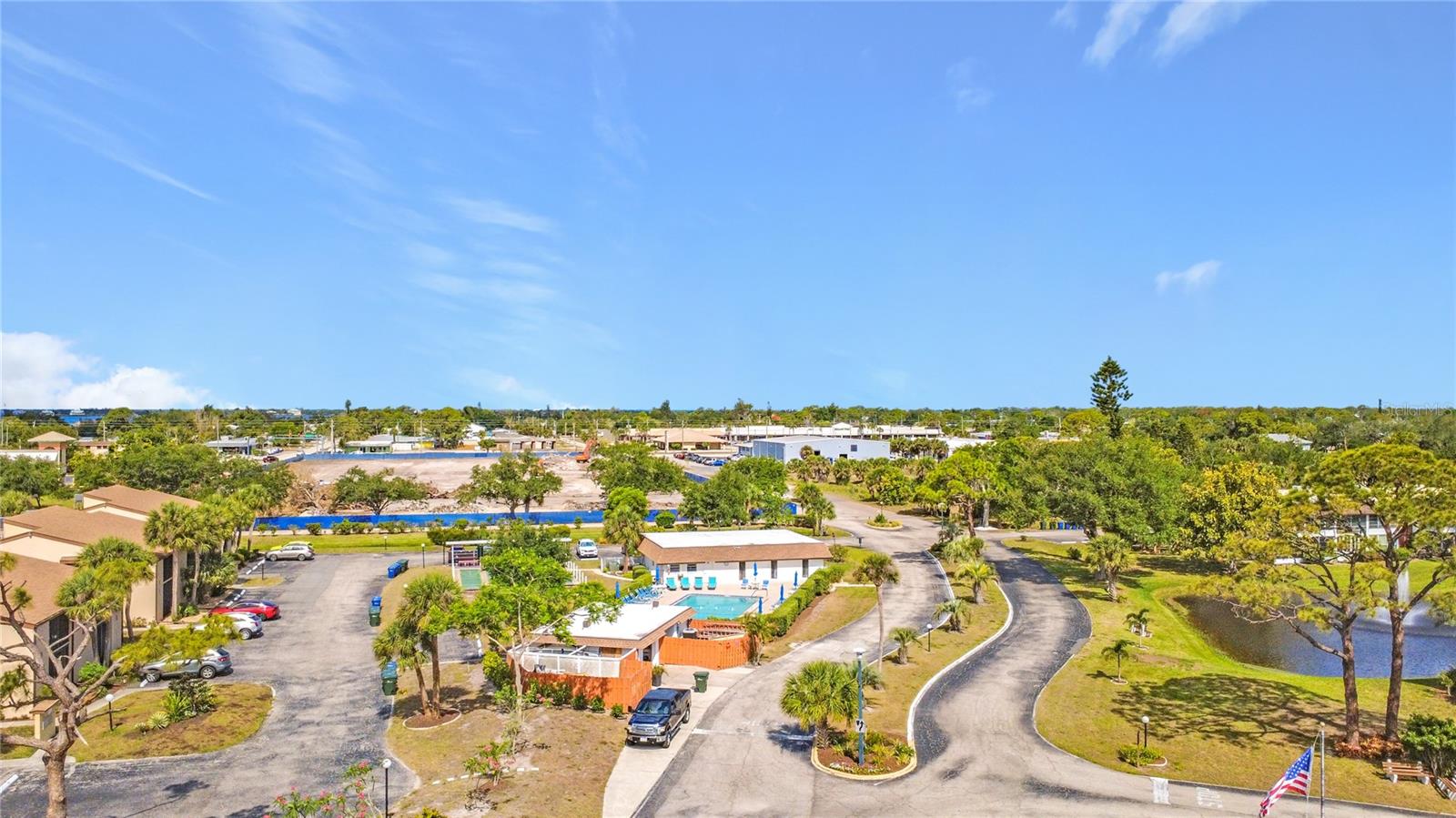 5 QUAILS RUN BOULEVARD 9
