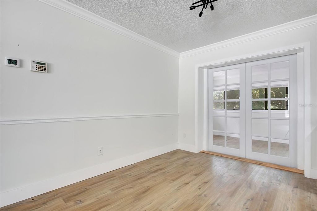 Photo of 1221 Forest Circle, Altamonte Springs, FL 32714 (MLS # O6426308)