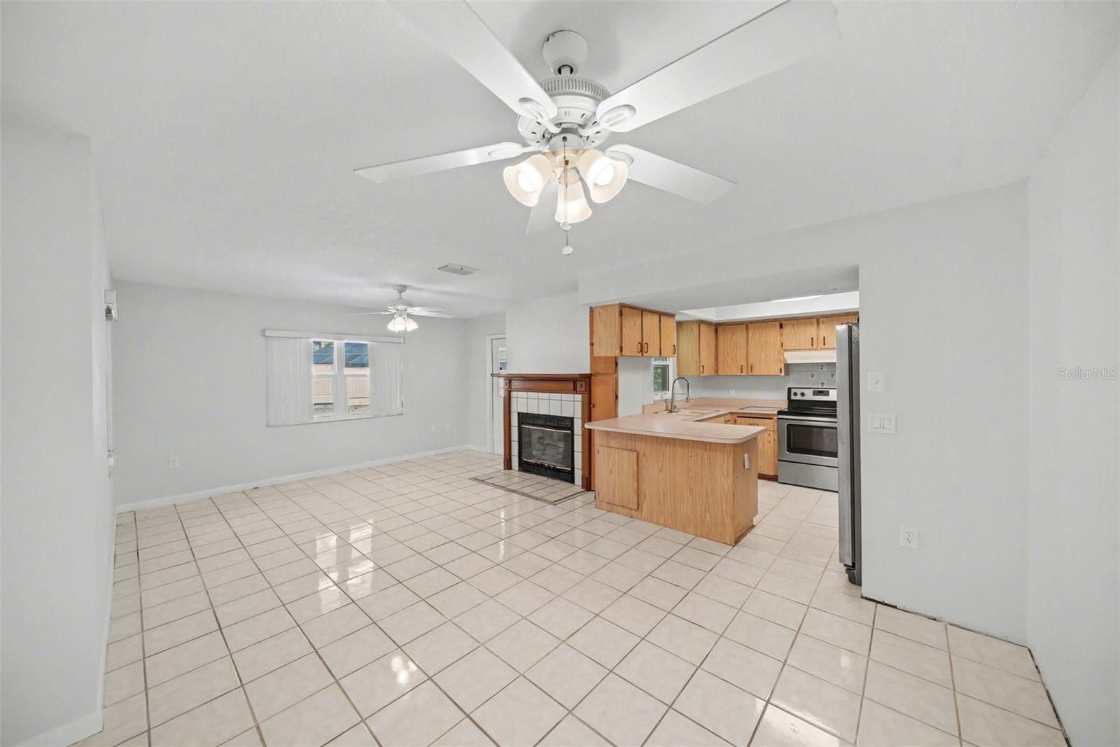 SPRING HILL - Residential