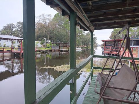 A home in EUSTIS