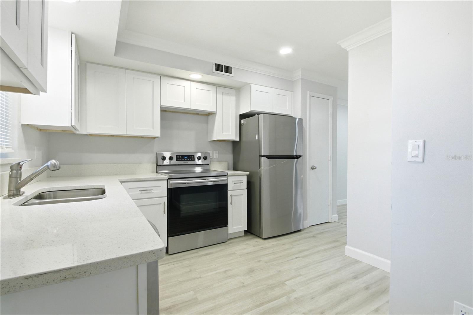 VILLAGE XVIII UNIT II OF CARRO - Residential Lease