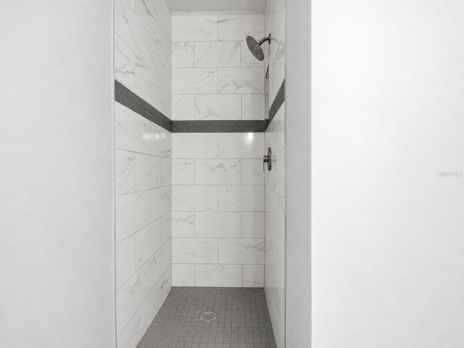 VILLAGE XVIII UNIT II OF CARRO - Residential Lease