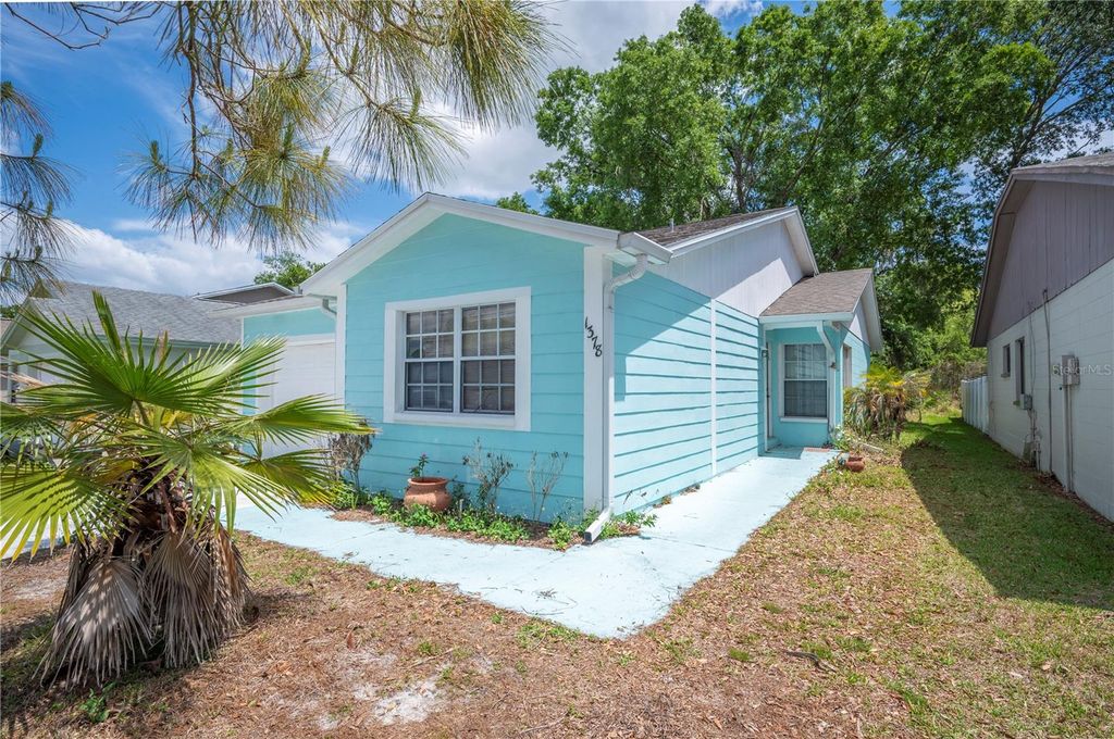 Photo of 1378 Bramblewood Drive, Lakeland, FL 33811 (MLS # L4961118)