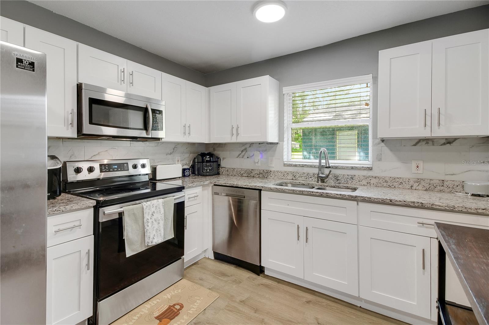 MEADOW LAWN - Residential