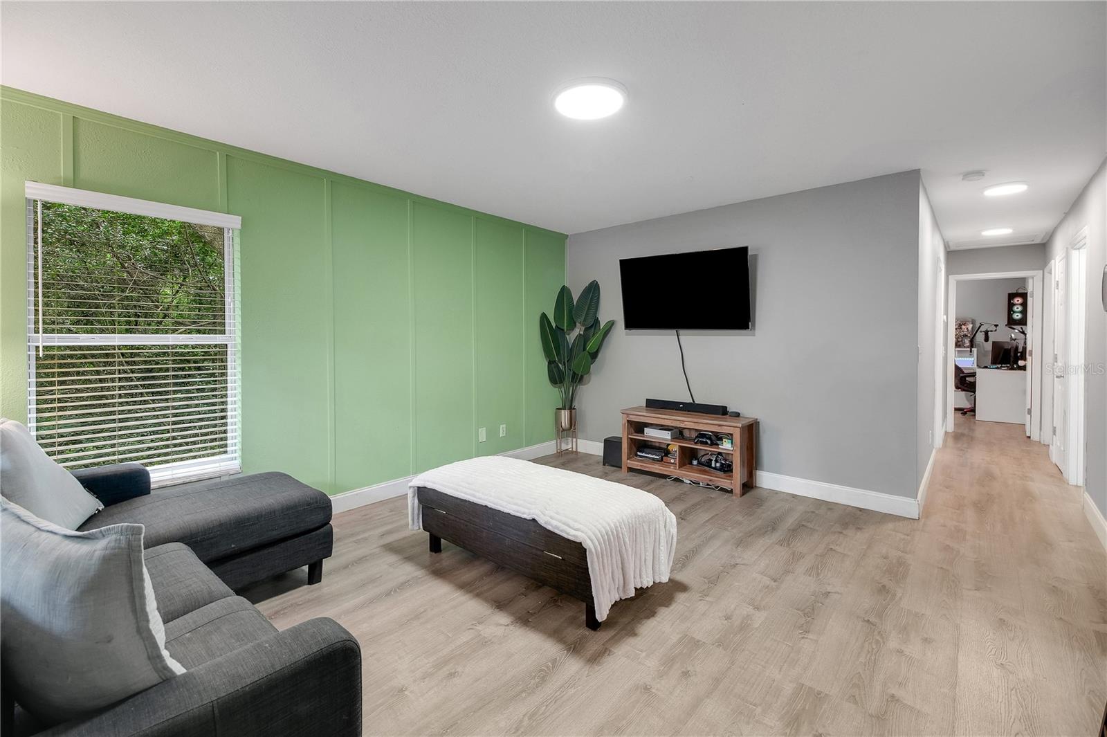 MEADOW LAWN - Residential