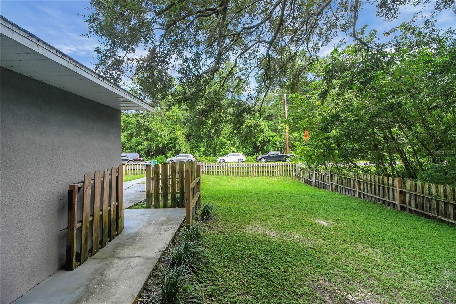 MEADOW LAWN - Residential