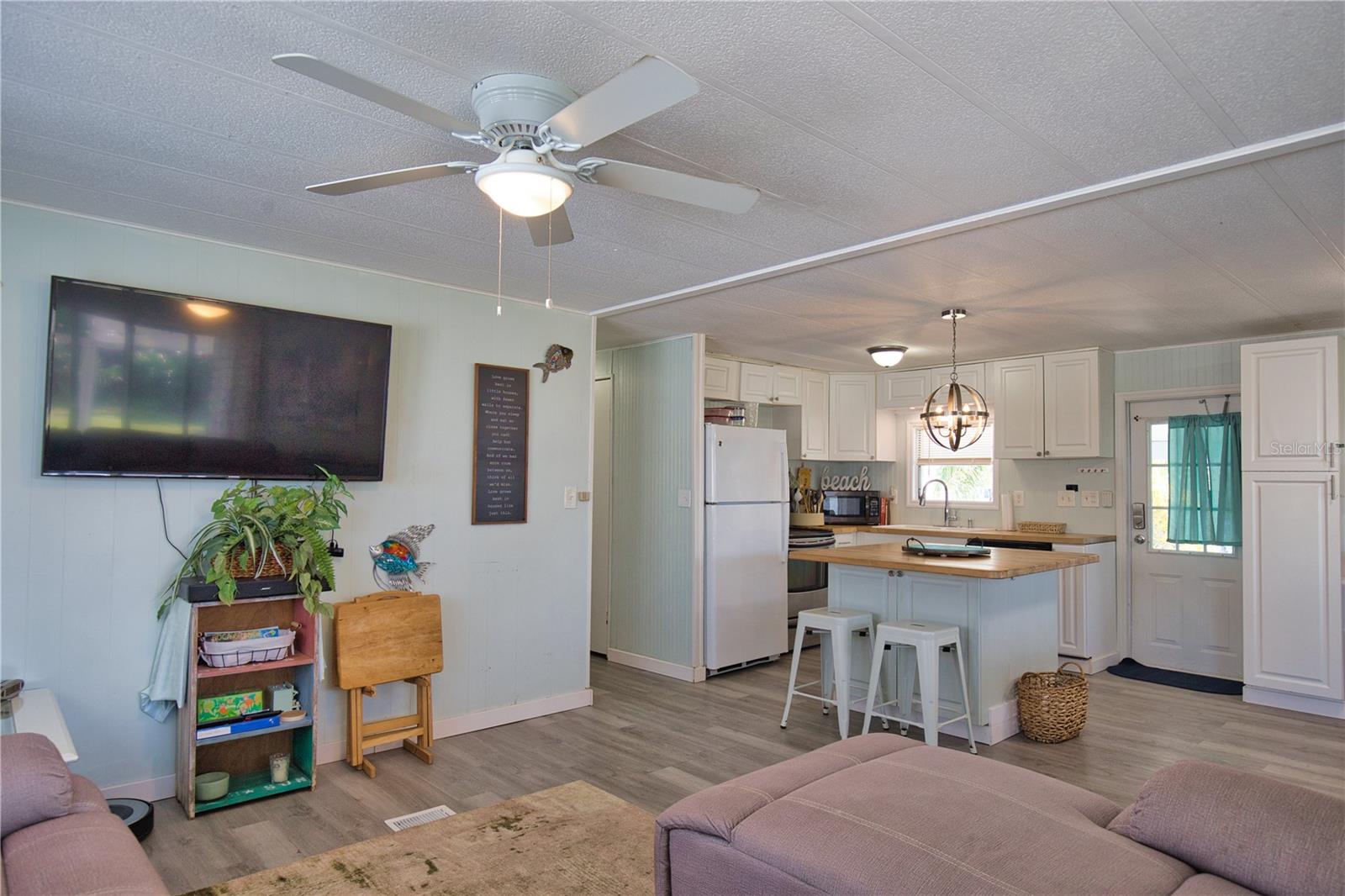 PINE LAKE - Residential